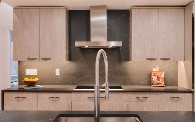 33 Sleeper 409A, Boston, MA 02210