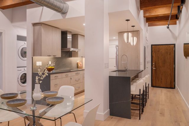 33 Sleeper 409A, Boston, MA 02210