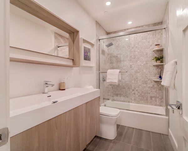 33 Sleeper 409A, Boston, MA 02210