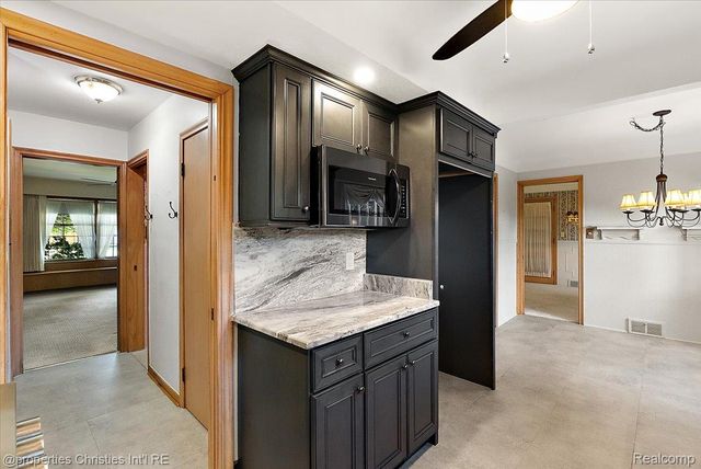 1360 Michigan Boulevard, Lincoln Park, MI 48146
