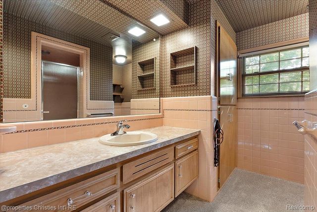 1360 Michigan Boulevard, Lincoln Park, MI 48146