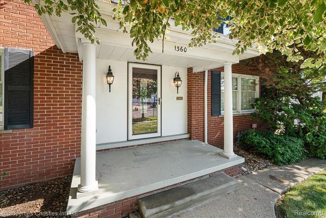 1360 Michigan Boulevard, Lincoln Park, MI 48146