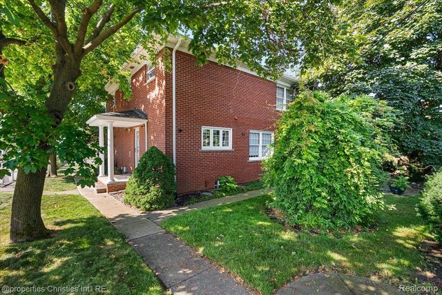 1360 Michigan Boulevard, Lincoln Park, MI 48146