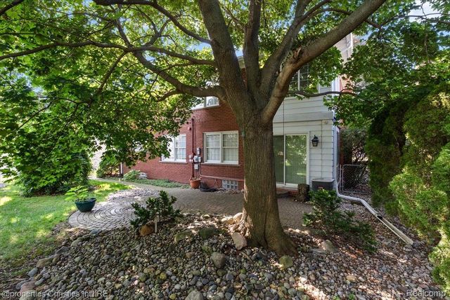 1360 Michigan Boulevard, Lincoln Park, MI 48146