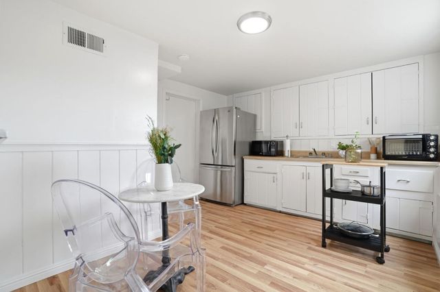 131 Pacific Avenue, Pacifica, CA 94044