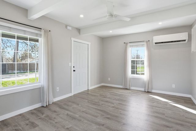 348 W Rockwell Ave, Spokane, WA 99205