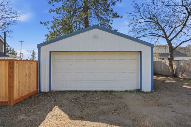 348 W Rockwell Ave, Spokane, WA 99205