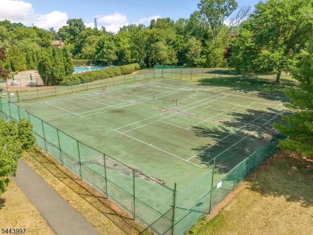 28 Deanna Dr 58, Hillsborough Twp., NJ 08844