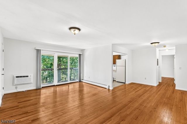 28 Deanna Dr 58, Hillsborough Twp., NJ 08844