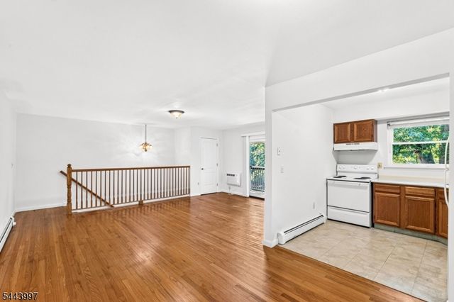 28 Deanna Dr 58, Hillsborough Twp., NJ 08844