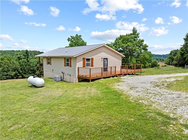 7081A Martin Road, Everton, AR 72633