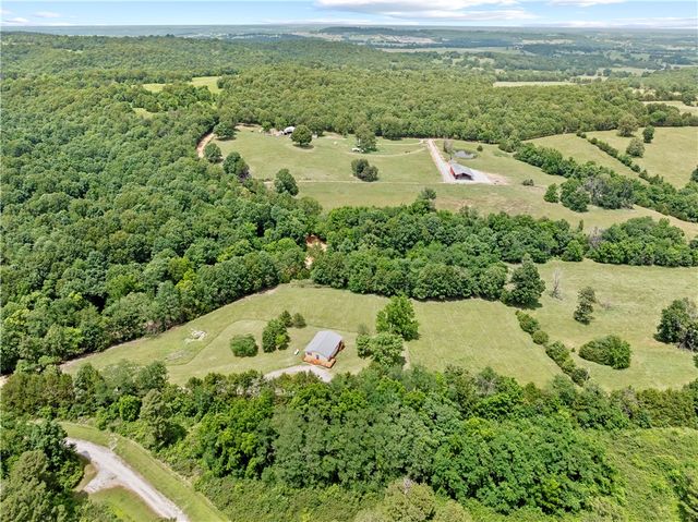 7081A Martin Road, Everton, AR 72633