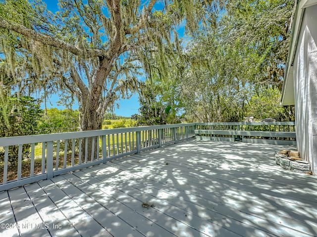 516 COUNTY ROAD 207A, East Palatka, FL 32131