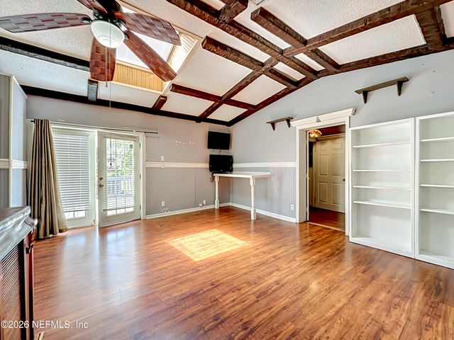 516 COUNTY ROAD 207A, East Palatka, FL 32131
