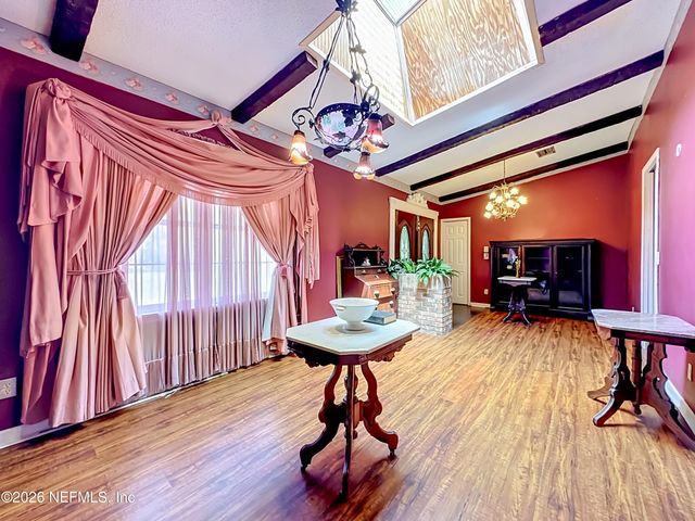 516 COUNTY ROAD 207A, East Palatka, FL 32131
