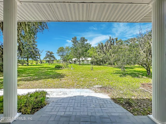 516 COUNTY ROAD 207A, East Palatka, FL 32131