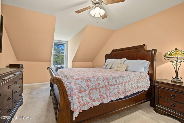 2403 Eastbridge Ct, Louisville, KY 40223