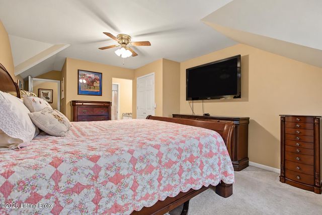 2403 Eastbridge Ct, Louisville, KY 40223