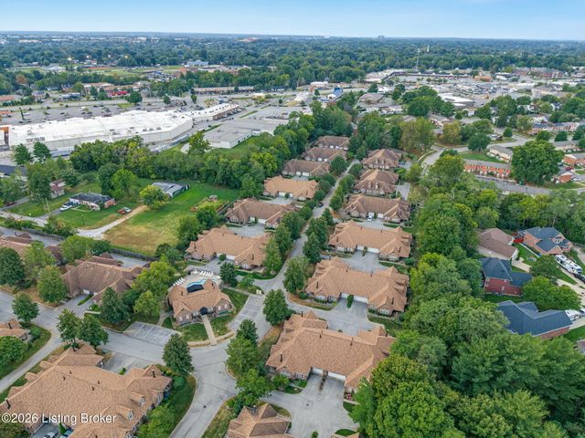 2403 Eastbridge Ct, Louisville, KY 40223