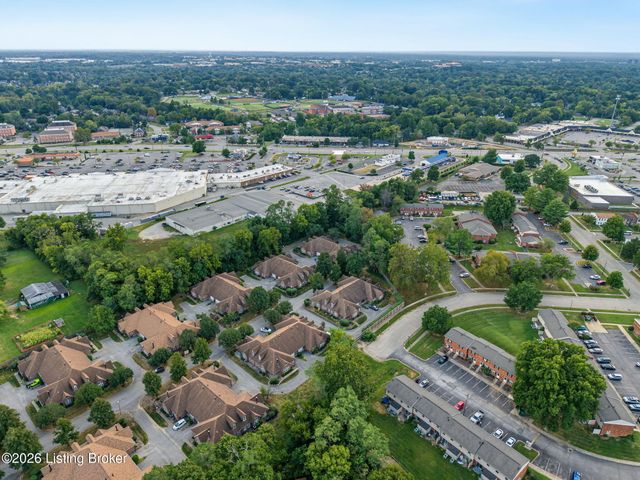 2403 Eastbridge Ct, Louisville, KY 40223