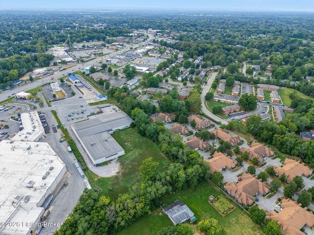 2403 Eastbridge Ct, Louisville, KY 40223