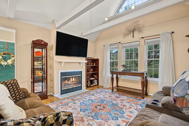 2403 Eastbridge Ct, Louisville, KY 40223