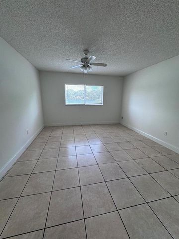 3610 N 56th Avenue 210, Hollywood, FL 33021