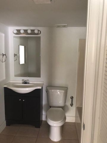 3610 N 56th Avenue 210, Hollywood, FL 33021