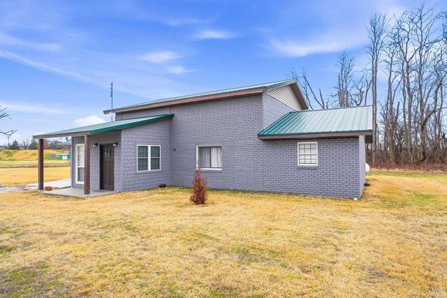 1000-A W Morton Street, Oakland City, IN 47660