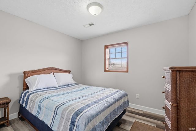 1000-A W Morton Street, Oakland City, IN 47660