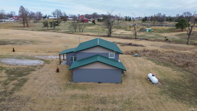 1000-A W Morton Street, Oakland City, IN 47660