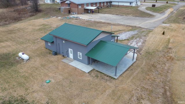 1000-A W Morton Street, Oakland City, IN 47660