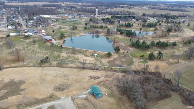 1000-A W Morton Street, Oakland City, IN 47660