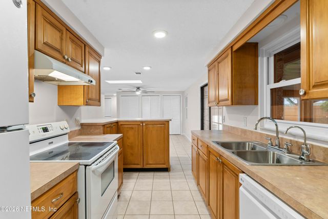 250 NAUTICAL Boulevard S, Atlantic Beach, FL 32233