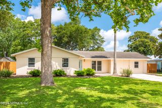 250 NAUTICAL Boulevard S, Atlantic Beach, FL 32233