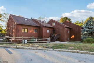 1 Powderhorn Ct 4, Vernon Twp., NJ 07462