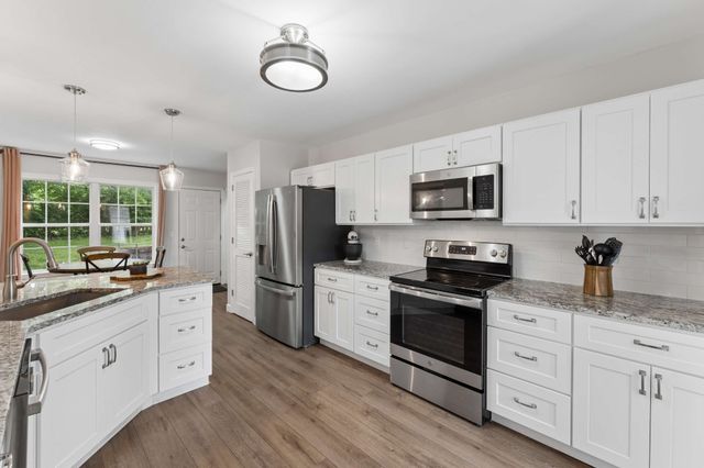2805 Sutherland Dr, Thompsons Station, TN 37179