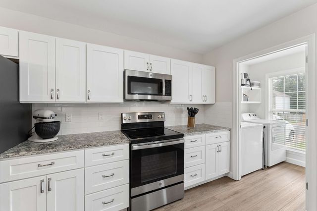 2805 Sutherland Dr, Thompsons Station, TN 37179