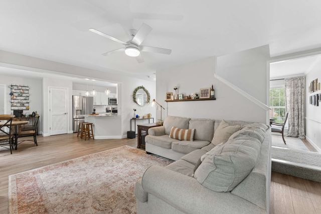 2805 Sutherland Dr, Thompsons Station, TN 37179