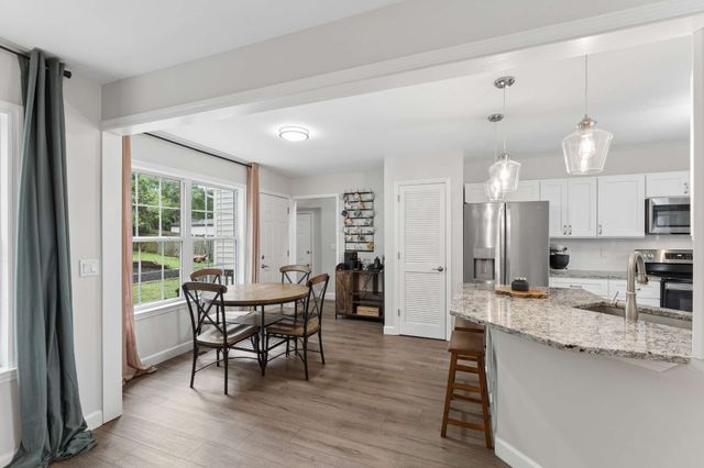 2805 Sutherland Dr, Thompsons Station, TN 37179