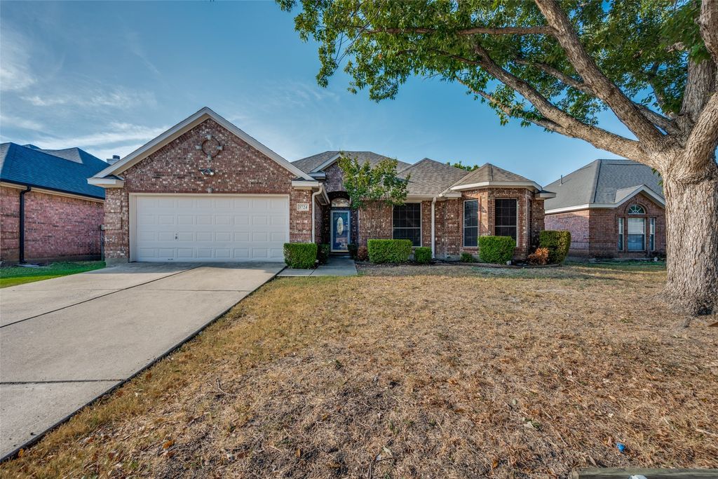 3724 Longstraw Drive, Fort Worth, TX 76137 — exterior