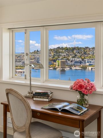 1065 Summit Avenue E, Seattle, WA 98102