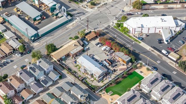 398 N 10th, Colton, CA 92324