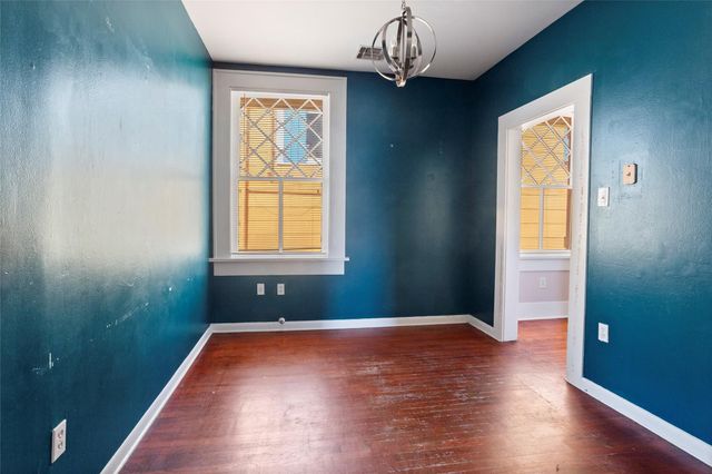 2118 Avenue K, Galveston, TX 77550