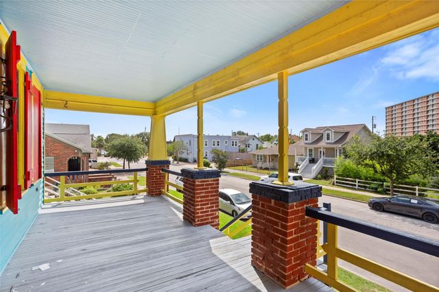 2118 Avenue K, Galveston, TX 77550
