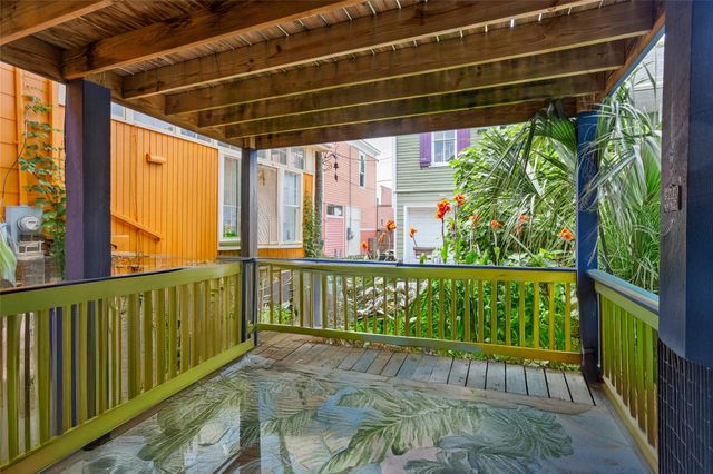 2118 Avenue K, Galveston, TX 77550