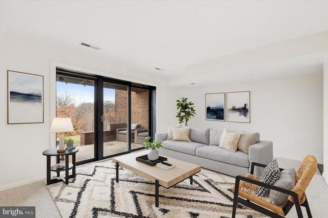 97 TIMOTHY CIR, Wayne, PA 19087