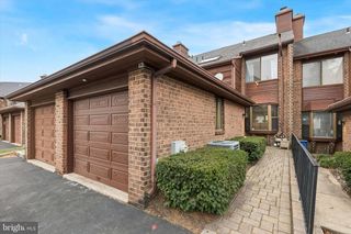 97 TIMOTHY CIR, Wayne, PA 19087