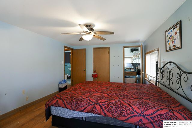 1704 Bellevue Boulevard N, Bellevue, NE 68005