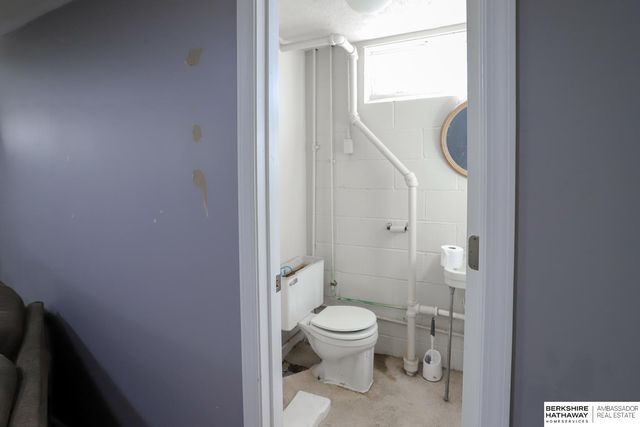 1704 Bellevue Boulevard N, Bellevue, NE 68005